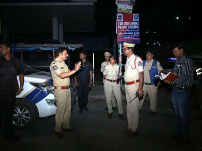 Hyderabad CP Conducts Midnight Patrol, Surprise Inspections to Boost Night Policing
