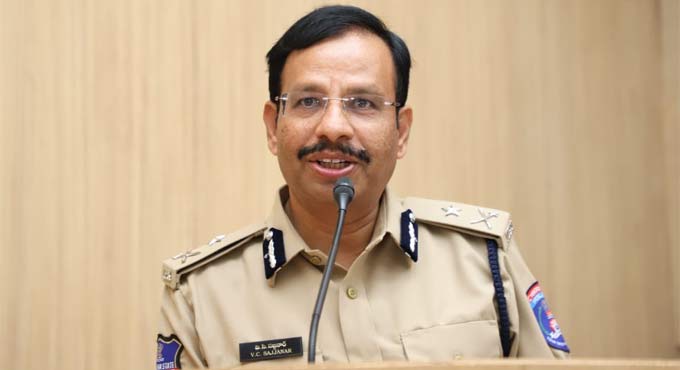 Hyderabad Police Commissioner Warns of Fake Facebook Accounts Demanding Money from Friends