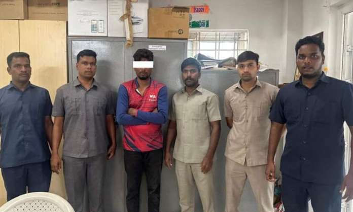 Hyderabad police confiscate 1000 kg of illegal PDS rice