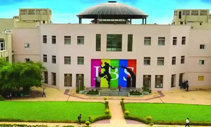 ICFAI Hyderabad and Illinois Tech sign partnership agreement