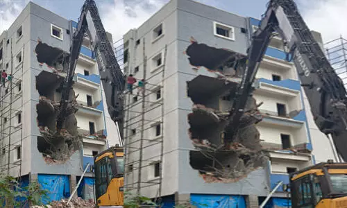 Illegal construction demolished in Miyapur