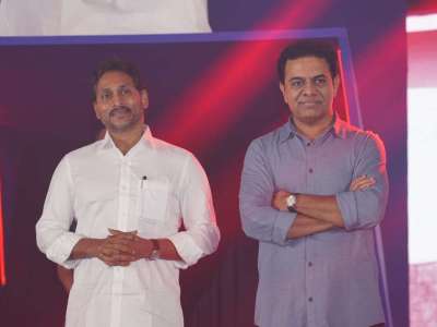 Jagan and KTR attend equestrian league finale as chief guests in Bengaluru
