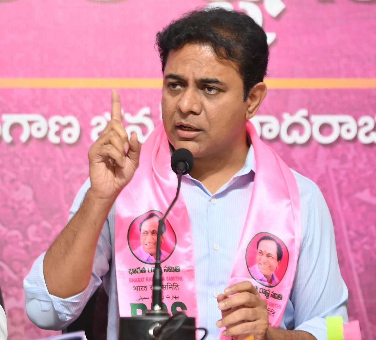KTR Condemns Attack on BRS Office in Manuguru, Slams Congress for “Reign of Goondaism”