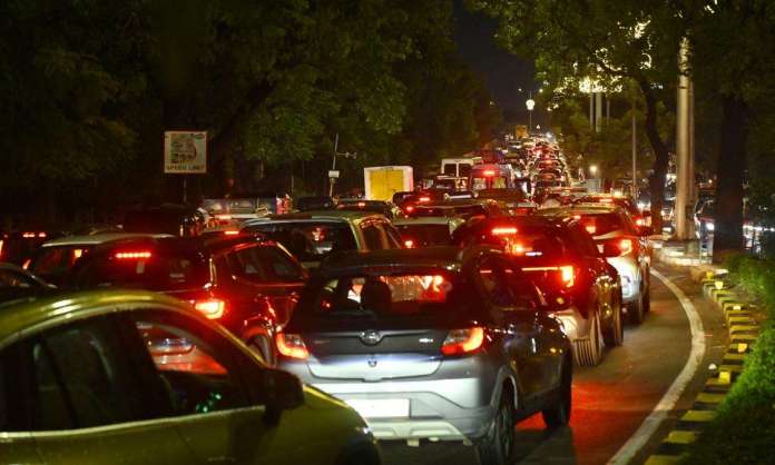 Expos at Gudimalkapur Cause Massive Traffic Chaos in Rethibowli and Nanal Nagar