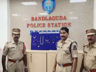 Bandlaguda Police Arrest Notorious Habitual Offender, Recover 10 Tulas Gold and Silver Worth Rs.10 Lakh