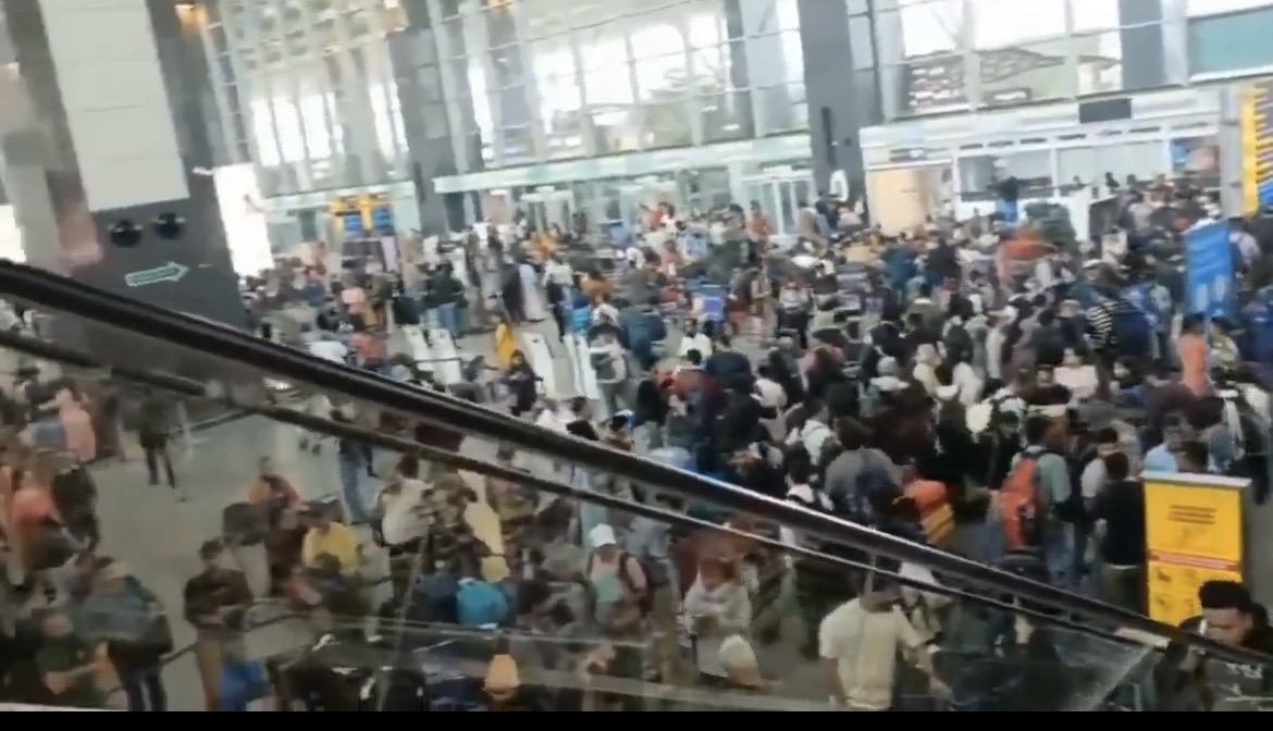 Chaos at Hyderabad Airport as IndiGo Cancels 69 Flights on Fourth Consecutive Day