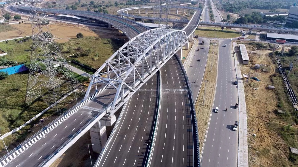 New 10-km Six-Lane Expressway Planned from Banjara Hills to Gachibowli