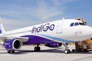 Technical Glitches and Pilot No-Shows Cause Chaos at Shamshabad Airport, Nearly 1,000 Passengers Stranded