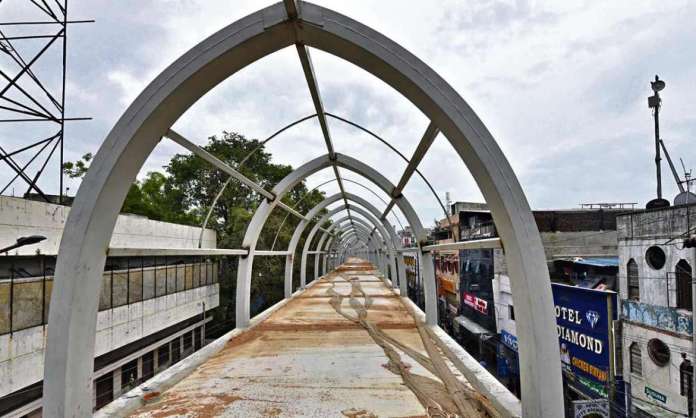 Traffic Diversions Announced in Hyderabad Due to Mehdipatnam Skywalk Construction