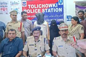Tolichowki Police Crack Murder Case, Arrest Three Including Two Women