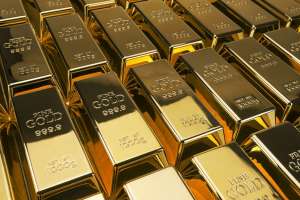 Gold Price Falls 5% After Record Highs: Will It Recover or Dip Further?