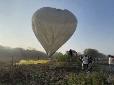 Hot Air Balloon Makes Emergency Landing at Neknampur Lake in Hyderabad