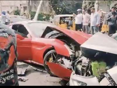 Ferrari Crashes Into Electric Pole, Hits 3 Cars in Jubilee Hills
