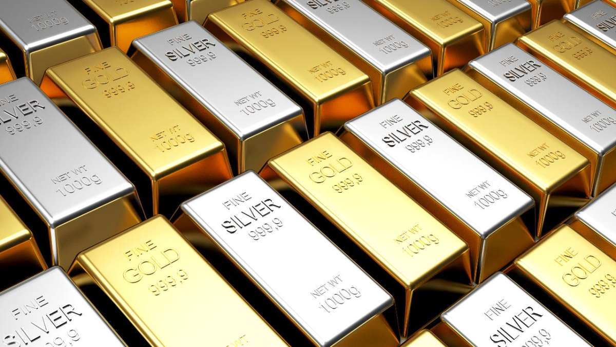 Gold prices rise, silver remains stable today