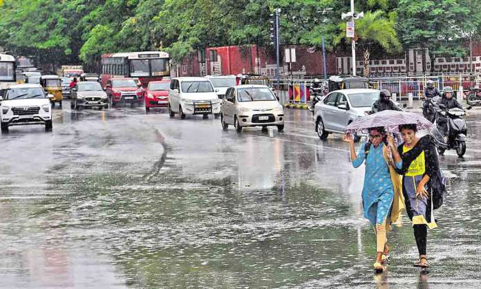 Severe Thunderstorms and Hailstorm Alert Issued for Hyderabad and Rural Telangana