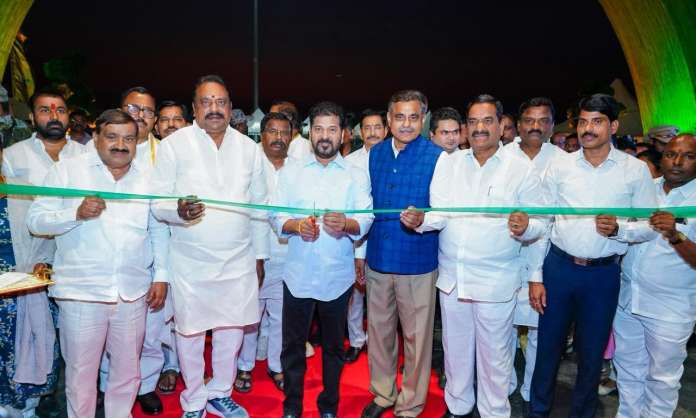 CM Revanth Reddy Inaugurates Eco Hill Park at Kothwalguda, Lays Foundation for Radial Road-2 Interchange