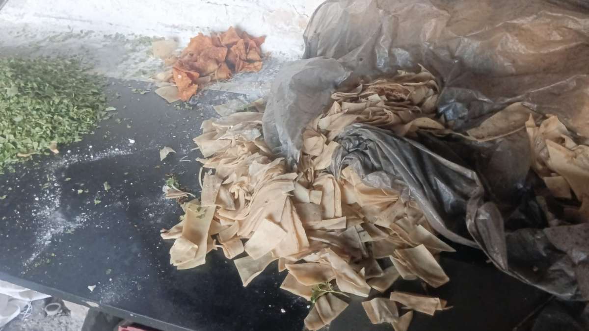 Illegal Samosa Unit Busted in Hyderabad Using Spoiled Eggs and Reused Oil