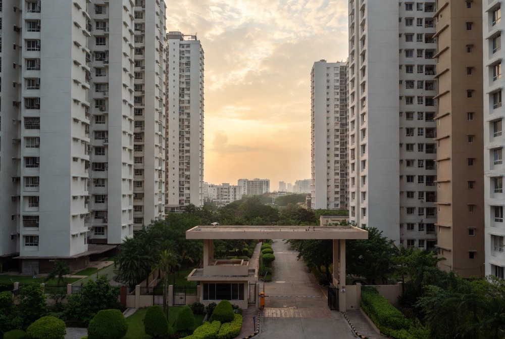 Hyderabad Gated Community Row: Viral Video Sparks Debate Over RWA Powers and Citizens’ Rights