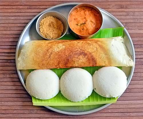 LPG Crisis Forces Hyderabad IT Hostels to Remove Tea, Coffee, and Popular Breakfast Items from Menu