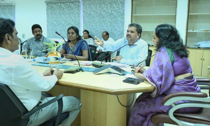 Cyberabad Municipal Commissioner Holds Key Meeting with Builder Associations on Construction Compliance and Safety
