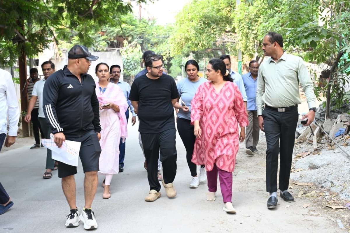 Cyberabad Municipal Commissioner Inspects Kavuri Hills and Kakatiya Hills, Reviews Civic Amenities