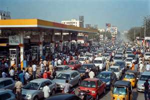 Hyderabad Fuel Chaos: Long Queues and ‘No Stock’ Boards Spark Panic