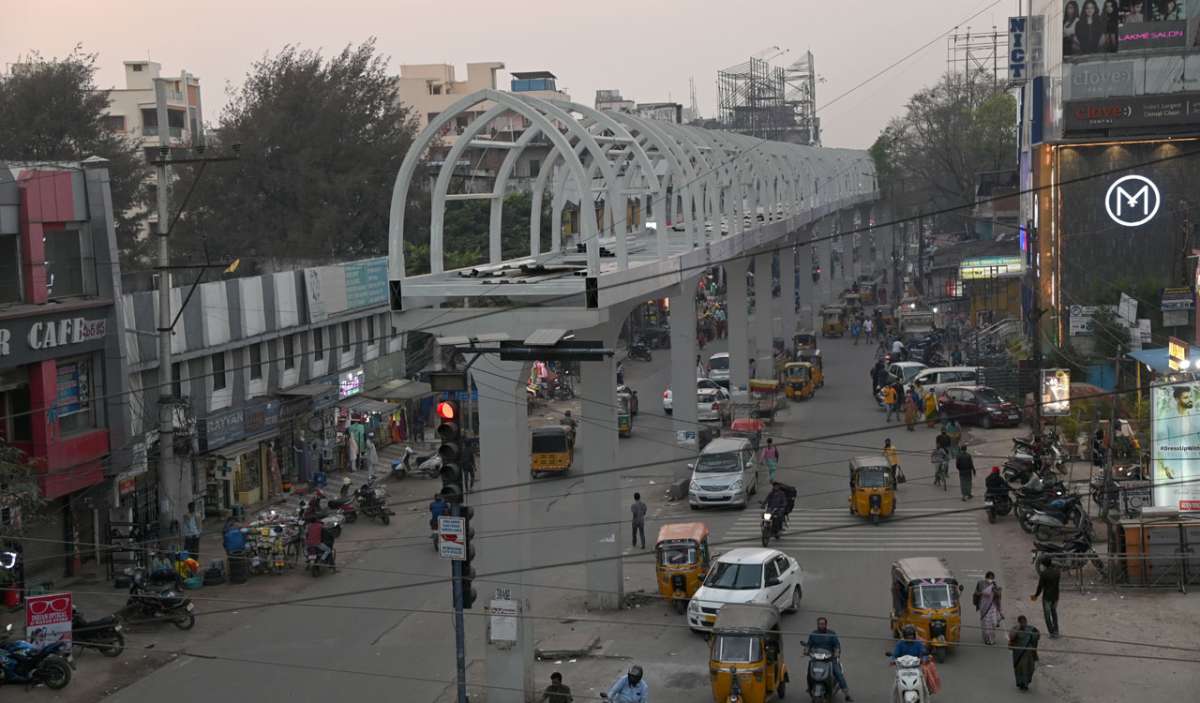 Traffic Diversions at Mehdipatnam for Skywalk Construction on April 10-11