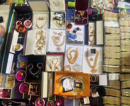 ACB Raids HMWSSB General Manager’s Premises in Hyderabad, Seizes ₹1.05 Crore Cash and Gold-Silver