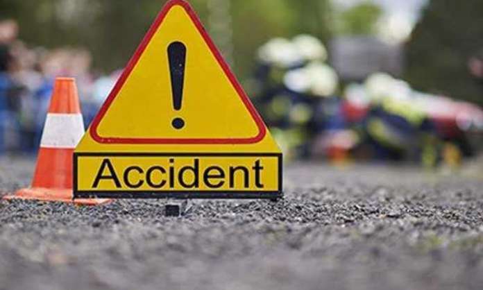 Newlywed woman dies in road accident in Hyderabad