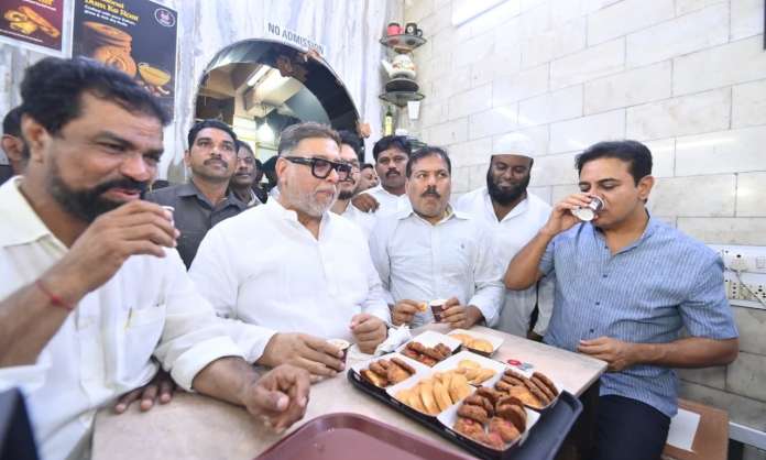 KTR Visits Iconic Nimrah Cafe Near Charminar, Enjoys Irani Chai and Osmania Biscuits