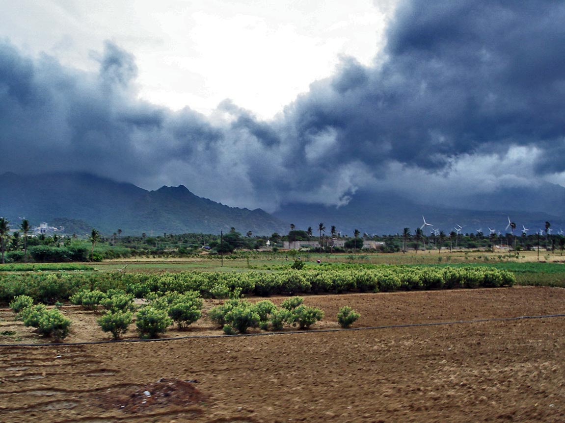 Monsoon Transition Begins in Telangana, Temperatures to Drop with Thunderstorms Ahead