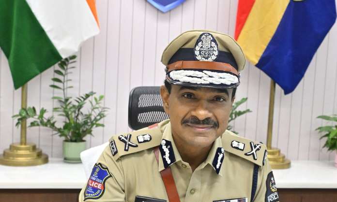 DGP CV Anand Calls for ‘Back to Basics’ Policing During Khammam District Visit