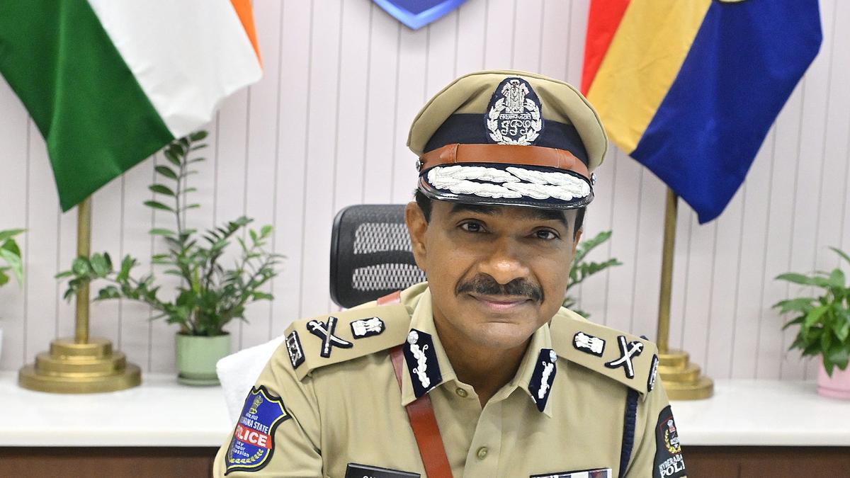 DGP CV Anand Calls for ‘Back to Basics’ Policing During Khammam District Visit