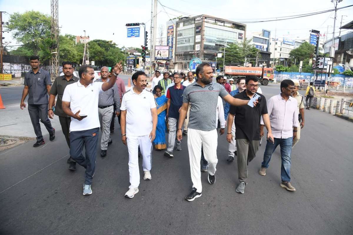 GHMC Commissioner and Hyderabad CP Inspect Proposed KBR Flyover Project and Review Traffic Tria