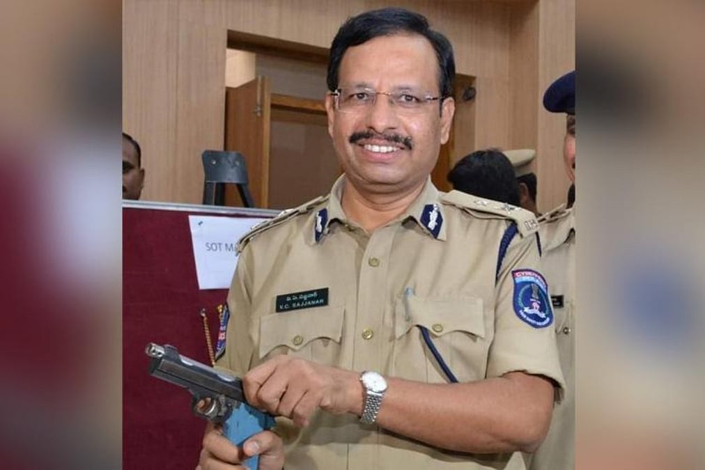 Hyderabad Police Commissioner V.C Sajjanar Warns Parents: Don’t Leave Children in Idling Vehicles