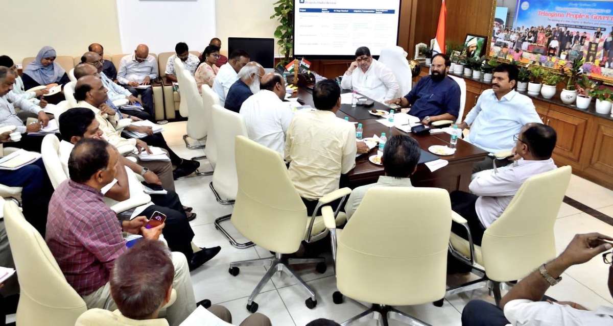Uttam Kumar Reddy Orders Swift Action to Secure Environmental Clearances for Four Major Irrigation Projects