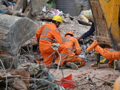 Delhi Building Collapse: Six Dead as Rescue Operations Continue in Satya Niketan