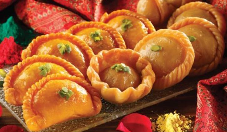 World Cocount Day 2026: 7 Regional Indian Dishes That Prove Coconut Is More Than Just a Chutney Ingredient