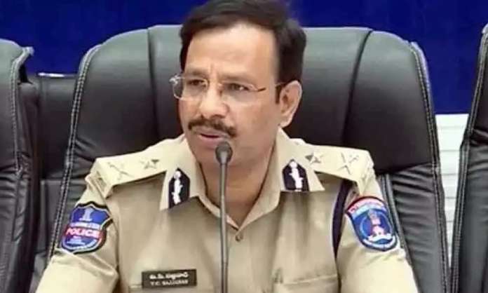 Ganesh Immersion: Police to Take Strict Action Against Vulgar Songs, Women Harassment