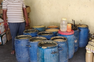 Hyderabad Police Seize 730 kg Adulterated Ginger-Garlic Paste in Hayathnagar Raid