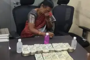 ACB Catches Golkonda Zone Town Planning Supervisor Over Rs 4 Lakh Bribe