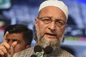Asaduddin Owaisi Says Muslim Voters’ Names Targeted Through Form-7 Applications