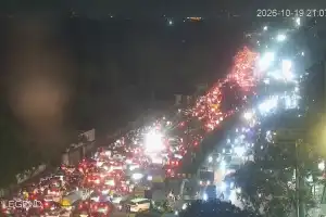 Avoid Mehdipatnam Jams: PVNR Expressway Pillar 37 Road Work Brings Diversions Till Oct 22