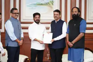 CM Revanth Reddy Meets Fadnavis In Mumbai, Seeks Higher Tummidihetti Barrage Height Of 152 Metres