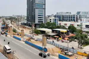 IIIT Junction Flyover Works: Traffic Diversions Near DLF And Gachibowli Extended For 90 Days